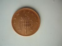 Лот: 18267876. Фото: 3. Монета 1 пенни /new penny.королева... Коллекционирование, моделизм