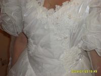 Лот: 95007. Фото: 3. Свадебное платье (счастливое). Одежда, обувь, галантерея