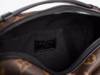 Лот: 19071930. Фото: 3. Наплечная сумка Louis Vuitton... Одежда, обувь, галантерея