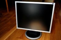 Лот: 11257347. Фото: 3. ЖК Монитор 19" Samsung 940n. Компьютеры, оргтехника, канцтовары