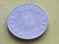 Лот: 9182137. Фото: 4. Монета 10 бани Румыния 2007 герб. Красноярск