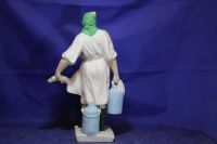 Лот: 21019424. Фото: 4. Фарфоровая Статуэтка Доярка молочница... Красноярск