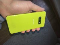 Лот: 17604965. Фото: 4. Samsung Galaxy s10e 128gb цитрус
