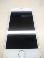 Лот: 9745204. Фото: 2. iPhone 5s Silver 64 Gb. Смартфоны, связь, навигация