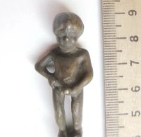 Лот: 14482908. Фото: 2. бронзовая миниатюра Мальчик Пипи... Антиквариат