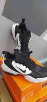Лот: 20655436. Фото: 6. Кроссовки NIKE Alpha Savage
