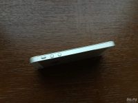 Лот: 8800392. Фото: 3. iPhone 5 белый 16 ГБ идеальное... Красноярск