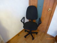 Лот: 13043473. Фото: 2. Кресло офисное черное ... металлическая... Офисная мебель и домашние кабинеты