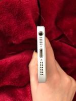 Лот: 15758112. Фото: 5. iPhone SE 32GB Silver в идеале...