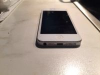 Лот: 7903759. Фото: 2. продам iphone 5 32GB белый б/у... Смартфоны, связь, навигация