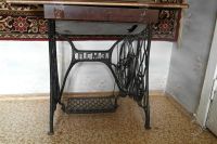 Лот: 1209842. Фото: 2. Антикварная швейная машина, подходит... Домашний быт