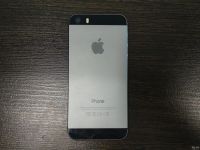 Лот: 13277450. Фото: 2. iPhone 5s Space Gray идеальное... Смартфоны, связь, навигация
