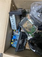 Лот: 25896393. Фото: 2. Коробка с элекриникой. Радиодетали  (электронные компоненты)