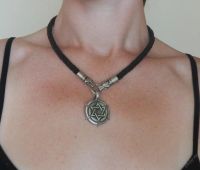 Лот: 5891983. Фото: 3. Шнурок кожаный Wolf (для мужчин... Сувениры, подарки