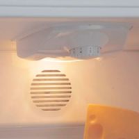 Лот: 10153867. Фото: 3. Холодильник BEKO CNL 327104 W... Бытовая техника