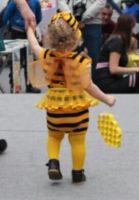 Лот: 10794446. Фото: 3. Костюм пчелки на 1-1.5 года. Дети растут