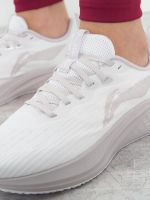 Лот: 23279007. Фото: 9. Кроссовки женские Li-Ning Red...