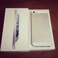 Лот: 3449514. Фото: 3. продам iPhone 5 16GB White. Красноярск