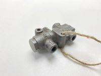 Лот: 25354719. Фото: 8. Распределитель тормозной Mazda...