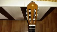 Лот: 7190976. Фото: 3. Гитара классическая Yamaha c40. Музыкальные инструменты и оборудование