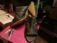 Лот: 10024893. Фото: 4. Босоножки р.39 одеты один раз. Красноярск