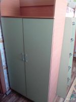 Лот: 8645696. Фото: 3. Кровать двухъярусная со шкафчикои. Мебель