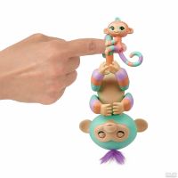 Лот: 12777700. Фото: 4. Интерактивная обезьянка Fingerlings... Красноярск