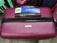 Лот: 16417668. Фото: 9. Чемодан Большой "4 ROADS" пластиковый...