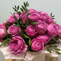 Лот: 21136303. Фото: 3. 9 веток пионовидной кустовой розы... Сувениры, подарки