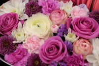 Лот: 7360340. Фото: 7. FlowerBox с макарунами (Роза...
