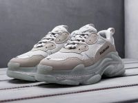 Лот: 17177011. Фото: 2. Кроссовки Balenciaga Triple S... Мужская обувь