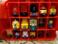 Лот: 15157873. Фото: 3. chuggington паровозики + кейс. Дети растут