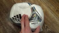 Лот: 4865626. Фото: 2. футбольный мяч Adidas Euro 2012. Спортивные товары