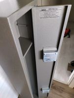 Лот: 17763910. Фото: 5. Сейф. Оружейный шкаф.