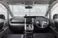 Лот: 19148402. Фото: 12. Toyota Voxy, II (R70) 2.0 CVT...