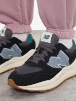 Лот: 24288715. Фото: 9. Кроссовки женские New Balance...