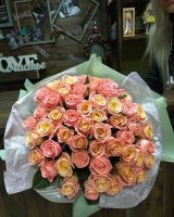 Лот: 11258633. Фото: 2. Роза коралл и оранжево-розовая... Цветы, букеты