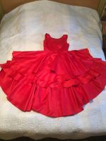 Лот: 9628358. Фото: 2. Красное платье со шлейфом. Женская одежда