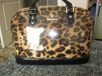 Лот: 5905099. Фото: 3. Лаковая сумочка. Одежда, обувь, галантерея