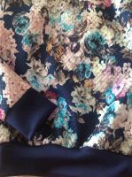 Лот: 6804012. Фото: 3. Яркий свитшот с цветочным рисунком. Одежда, обувь, галантерея