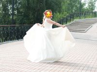 Лот: 17766838. Фото: 4. Свадебное платье 44-46 цвет айвори... Красноярск