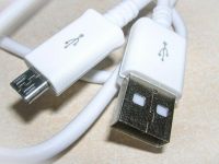 Лот: 4833773. Фото: 2. Белый дата-кабель USB 2.0 - microUSB... Аксессуары