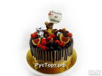 Лот: 8304755. Фото: 2. Торт со свежей ягодой и игрушками. Кондитерские изделия, конфеты