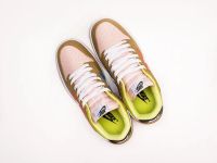 Лот: 24978356. Фото: 2. Кроссовки Nike SB Dunk Low. Женская обувь