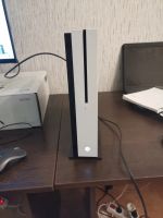 Лот: 16601201. Фото: 2. Xbox One S 1tb на Пашенном. Игровые приставки, консоли, видеоигры
