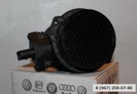 Лот: 7224934. Фото: 2. Расходомер воздуха Audi VW 2.5... Автозапчасти