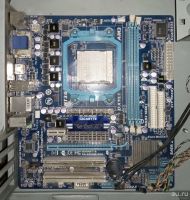 Лот: 17198981. Фото: 2. Материнская плата Gigabyte 880GM-D2H. Комплектующие