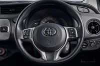 Лот: 23275741. Фото: 20. Toyota Vitz 2016