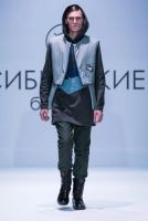 Лот: 11037059. Фото: 2. Теплая толстовка с вышитым рисунком... Мужская одежда