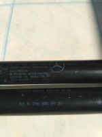 Лот: 16133101. Фото: 2. Газовый упор (амортизатор) капота... Автозапчасти